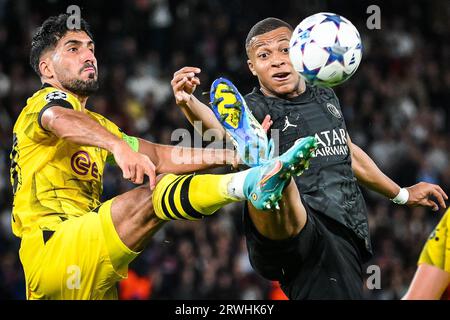 Paris, Frankreich, Frankreich. September 2023. Josuha GUILAVOGUI von Bordeaux und Kylian MBAPPE von PSG während des UEFA Champions League-Spiels der Gruppe F zwischen Paris Saint-Germain und Borussia Dortmund am 19. September 2023 im Parc des Princes Stadium in Paris, Frankreich. (Bild: © Matthieu Mirville/ZUMA Press Wire) NUR REDAKTIONELLE VERWENDUNG! Nicht für kommerzielle ZWECKE! Stockfoto