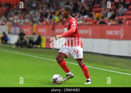 London, England. August 2023. Tayo Edun von Charlton Athletic während eines Sky Bet EFL League One Matches im Valley gegen Bristol Rovers Stockfoto