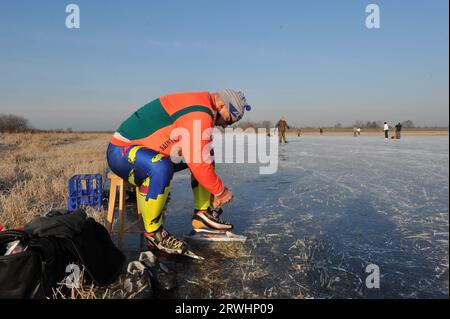 Schlittschuhlaufen auf dem Fens Nr Ely Camb. 04.02.12 Stockfoto