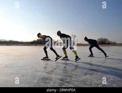 Schlittschuhlaufen auf dem Fens Nr Ely Camb. 04.02.12 Stockfoto