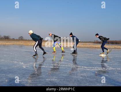 Schlittschuhlaufen auf dem Fens Nr Ely Camb. 04.02.12 Stockfoto