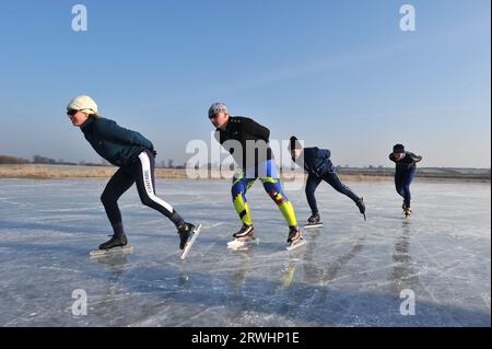 Schlittschuhlaufen auf dem Fens Nr Ely Camb. 04.02.12 Stockfoto