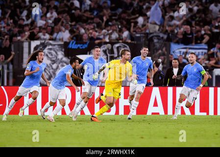 Rom, Italien. September 2023. Ivan Provedel Torhüter der SS Lazio feiert sein erstes Tor beim UEFA Champions League Gruppe E-Spiel zwischen SS Lazio gegen Atletico de Madrid im Stadio Olimpico Roma am 19. September 2023 in Rom. Quelle: Giuseppe Maffia/Alamy Live News Stockfoto