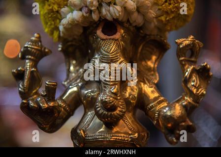Bangkok, Thailand. September 2023. Eine Statue des hinduistischen Gottes Lord Ganesha wird während einer Zeremonie anlässlich des Ganesh Chaturthi Festivals im Wat Khaek in Bangkok gesehen. Das Ganesh Chaturthi ist ein hinduistisches fest zur Erinnerung an die Geburt des hinduistischen Gottes Lord Ganesha. (Foto: Peerapon Boonyakiat/SOPA Image/SIPA USA) Credit: SIPA USA/Alamy Live News Stockfoto