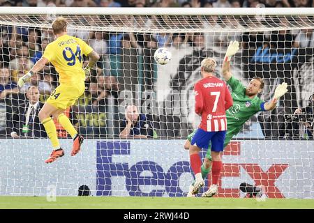 Rom, Italien. September 2023. Rom, 19. September 2023 UEFA Champions League 23/24 1. Spieltag Lazio - Atletico Madrid im Bild: Das Tor von Lazio Torhüter Ivan Provedel Rom, 19. September 2023 UEFA Champions League 23/24 1. Spieltag Lazio - Atletico Madrid im Bild: Das Tor von Lazio Torhüter Ivan Provedel Credit: Independent Photo Agency/Alamy Live News Stockfoto