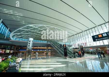 Buenos Aires, Argentinien : 13. Juni 2023: Haupthalle für Passagiere im Terminal A des internationalen Flughafens Ezeiza (Ministro Pistarini) in der Hauptstadt von Stockfoto