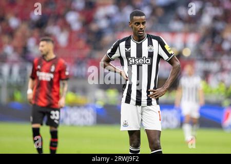 Mailand, Italien. September 2023. Stadio Giuseppe Meazza Stadio Giuseppe Meazza MAILAND, ITALIEN - 19. SEPTEMBER: Alexander Isak (#14 Newcastle) während des Spiels der UEFA Champions League Group Stage F zwischen AC Mailand und Newcastle United im Stadio Giuseppe Meazza am 19. SEPTEMBER 2023 in Mailand. (Foto von Richard Callis/SPP) (Richard Callis/SPP) (Richard Callis/SPP) Credit: SPP Sport Press Photo. Alamy Live News Stockfoto