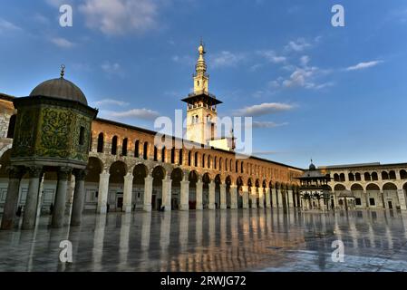 Die Umayyaden-Moschee, auch bekannt als die große Moschee von Damaskus, wurde 706 n. Chr. fertiggestellt. Damaskus, Syrien. Stockfoto