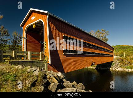 Jean-Chassé Covered Bridge SS Saint-René-de-Matane, Quebec, CA Stockfoto