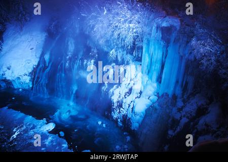 Shirahige Wasserfälle beleuchtet Stockfoto