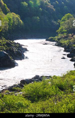 Der Morgen von Ishikari Gawa Kamuikotan Stockfoto