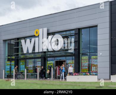 Edinburgh, Großbritannien. September 2023. 19. September 2023 für Kinaird Retail Park, Edinburgh. Blick auf das Äußere von Wilko, Fort Kinaird Retail Park, Edinburgh. Das sich in den letzten Handelstagen befindet und seine Türen später in dieser Woche schließen wird, nach dem Zusammenbruch des historischen High-Street-Geschäfts und der Marke mit gescheiterten Rettungsversuchen für das Unternehmen. Bildnachweis: phil wilkinson/Alamy Live News Stockfoto