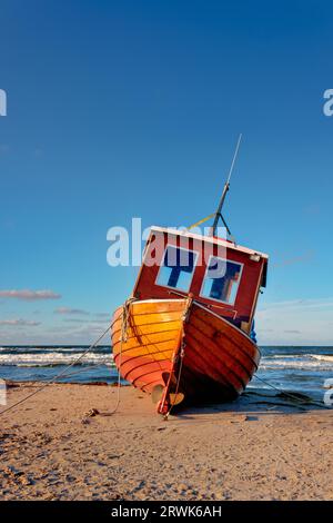 Angelausstecher am Strand von Ahlbeck, Usedom Island Stockfoto