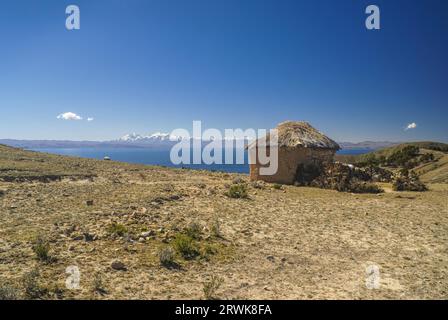 Malerische alte Hütte auf Isla del Sol, Insel am Titicacasee in Bolivien Stockfoto