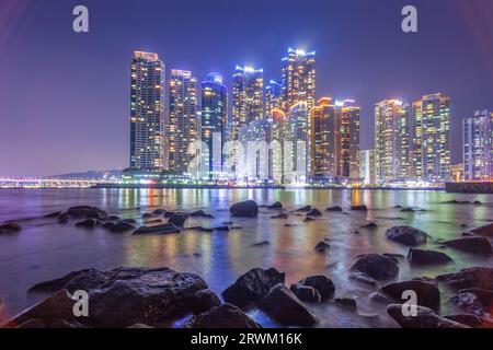 Der Nachtblick von Haeundae Marine City in Busan, Korea Stockfoto