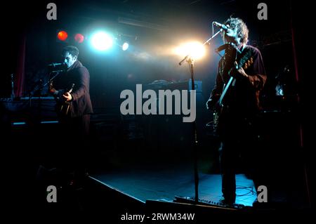 Mailand Italien 27. 10. 2005: Peter Hayes und Robert Levon waren vom Black Rebel Motorcycle Club im Transilvania Club Stockfoto