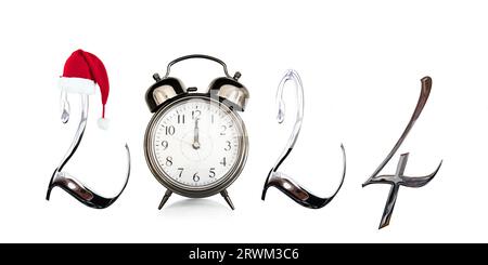 2024, alter Vintage-Wecker isoliert auf weißem Hintergrund Stockfoto