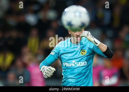 Bern, Schweiz. September 2023. Fußball: Champions League, Spieltag 1 Gruppe G, Junge Jungen Bern - RB Leipzig im Wankdorf Stadion. Berns Torhüter Anthony Racioppi. Quelle: Jan Woitas/dpa/Alamy Live News Stockfoto