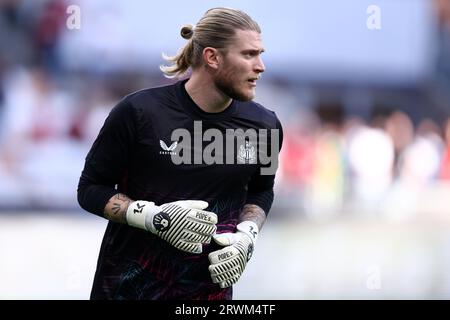 Milano, Italien. September 2023. Loris Karius vom Newcastle United FC während der Aufwärmphase vor dem UEFA Champions League-Spiel zwischen AC Mailand und Newcastle United FC im Stadio Giuseppe Meazza am 19. September 2023 in Mailand. Dank: Marco Canoniero/Alamy Live News Stockfoto