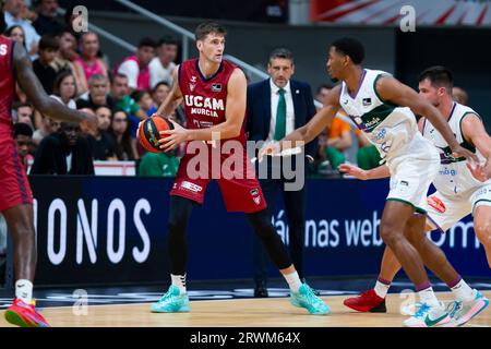 Murcia Region von Murcia Spanien 16. September 2023. Dustin Sleva American Power Forward von Ucam Murcia im Spiel UCAM Murcia CB gegen Unicaja Balonc Stockfoto