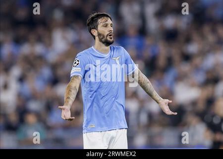 Rom, Italien. September 2023. Latios spanischer Mittelfeldspieler Luis Alberto gesticulate während des UEFA Champions League-Spiels SS Lazio gegen Atletico Madrid im Olimpico-Stadion am 19. September 2023 in Rom. Quelle: Unabhängige Fotoagentur/Alamy Live News Stockfoto