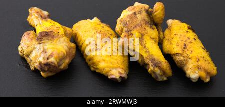 Fleisch gebratene Knochen auf einer Palette Stockfoto