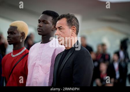 VENEDIG, ITALIEN - SEPTEMBER 09: Matteo Garrone, Seydou Sarr, Moustapha Fall und Mamadou Kouassi besuchen einen roten Teppich vor der Abschlusszeremonie in t Stockfoto