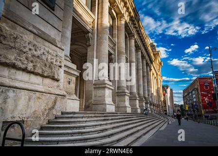 BUKAREST, RUMÄNIEN - 13. SEPTEMBER 2022: Nationalmuseum für rumänische Geschichte Stockfoto
