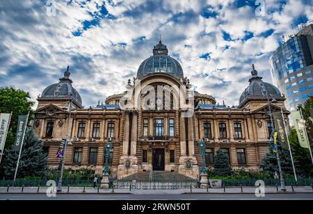 BUKAREST, RUMÄNIEN - 13. SEPTEMBER 2022: Palast der Einlagen und Sendungen Stockfoto