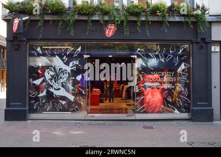 London, Großbritannien. 14. September 2023. Promotion für das neue Rolling Stones-Album Hackney Diamonds im Rolling Stones Shop in der Carnaby Street. Stockfoto