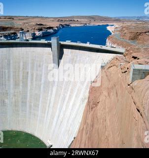 Der berühmte Hoover Dam in der Nähe von Boulder City, USA, wurde am 1. März 1936 eröffnet Stockfoto