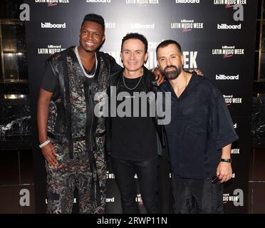 Miami, Vereinigte Staaten Von Amerika. September 2023. Miami Beach, FL-SEP 20: Vanesti, Fonseca und Mike Bahia auf der Pressekonferenz zur Billboard Latin Music Week 2023, die am 20. September 2023 im Faena Forum in Miami Beach, Florida, stattfand. (Foto: Alberto E. Tamargo/SIPA USA) Credit: SIPA USA/Alamy Live News Stockfoto