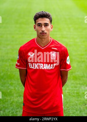 Enschede, Niederlande. September 2023. ENSCHEDE, NIEDERLANDE - 19. SEPTEMBER: Younes Taha vom FC Twente posiert während eines Fotogesprächs bei de Grolsch Veste am 19. SEPTEMBER 2023 in Enschede, Niederlande (Foto: Rene Nijhuis/Orange Pictures) Credit: Orange Pics BV/Alamy Live News Stockfoto