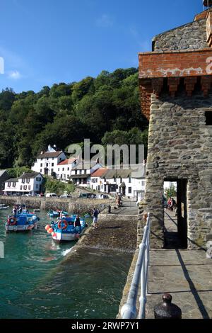 Rhenish Tower & Harbour at Lynmouth, Exmoor National Park, Devon, England, Großbritannien im September Stockfoto