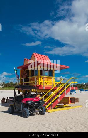 MIAMI BEACH LIFEGUARD TOWER, 8th Street, Ocean Drive, Miami Beach: Art déco-Viertel South Beach, erbaut Mitte der 1990er Jahre nach Hurrikan Andrew Stockfoto