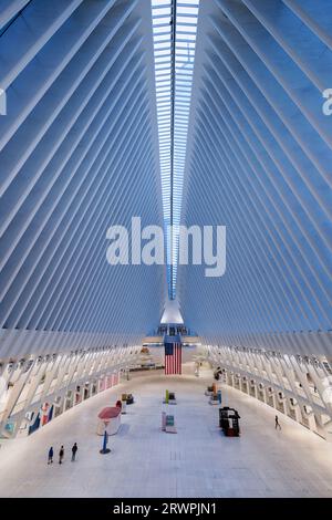 USA, New York, Oculus-Gebäude, Architektur: Santiago Calatrava, Lower Manhattan, World Trade Center, U-Bahn-Station, Einkaufszentrum Stockfoto