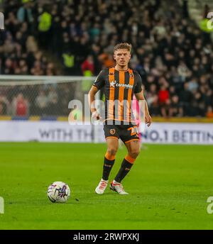 Kingston upon Hull, Großbritannien. September 2023. ***Regan Slater von Hull City während des Spiels der EFL Sky Bet Championship zwischen Hull City und Leeds United im KCOM Stadium, Kingston upon Hull, England am 20. September 2023. Foto von Simon Hall. Nur redaktionelle Verwendung, Lizenz für kommerzielle Nutzung erforderlich. Keine Verwendung bei Wetten, Spielen oder Veröffentlichungen eines einzelnen Vereins/einer Liga/eines einzelnen Spielers. Credit: UK Sports Pics Ltd/Alamy Live News Stockfoto