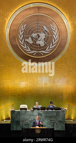 New York, USA. September 2023. Premierminister Alexander de Croo hält eine Rede auf einer Sitzung der UNGA-Debatte im Plenarsaal des Hauptquartiers der Vereinten Nationen während der 78. Tagung der Generalversammlung der Vereinten Nationen (UNGA78) in New York City, Vereinigte Staaten von Amerika, Mittwoch, den 20. September 2023. BELGA PHOTO BENOIT DOPPAGNE Credit: Belga News Agency/Alamy Live News Stockfoto