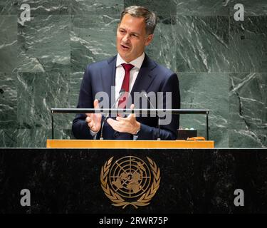 New York, USA. September 2023. Premierminister Alexander de Croo hält eine Rede auf einer Sitzung der UNGA-Debatte im Plenarsaal des Hauptquartiers der Vereinten Nationen während der 78. Tagung der Generalversammlung der Vereinten Nationen (UNGA78) in New York City, Vereinigte Staaten von Amerika, Mittwoch, den 20. September 2023. BELGA PHOTO BENOIT DOPPAGNE Credit: Belga News Agency/Alamy Live News Stockfoto