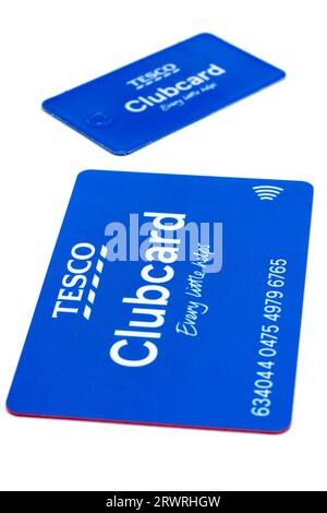 Tesco Loyalty Clubcard und eine Schlüsselring-passende Clubcard, Ausgabe 2023 Stockfoto