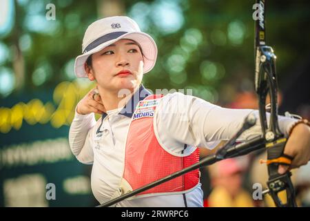 HERMOSILLO, MEXIKO - 10. SEPTEMBER: Kang Chae-Young aus Südkorea tritt in der Kategorie der Frauen in der Rekurve während des Finales der Bogenschießen-Weltmeisterschaft 2023 am 10. September 2023 in Hermosillo, Mexiko an. (Foto: Luis Gutiérrez/Norte/Foto) Stockfoto