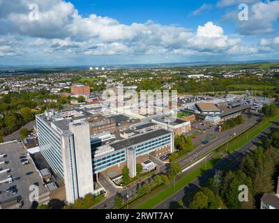 Außenansicht des Einkaufszentrums EK Centre in East Kilbride, South Lanarkshire, Schottland, Vereinigtes Königreich Stockfoto