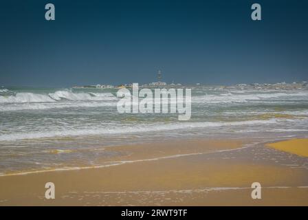 Foto von Strand mit Meereswellen in Cabo Polonio an der Ostküste von Uruguay im Departamento Rocha Stockfoto