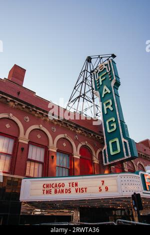 Fargo, USA, 22. April 2018 – Fargo-Theaterschild an einem klaren Abend in North Dakota, USA Stockfoto