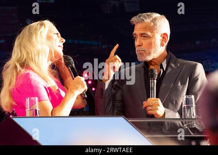 Barabara Schöneberger und George Clooney bei Europas führender Digitalisierungsinitiative DIGITAL X 2023 unter dem Motto „Be digital. Bleib menschlich im Mediapark. Köln, 20.09.2023 Stockfoto