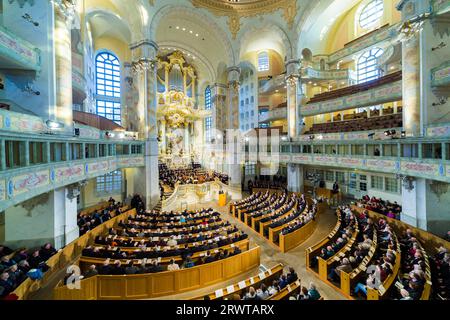 DEU Sachsen Dresden (© Sylvio Dittrich +49 1772156417) 70. Jahrestag des Bombenanschlags auf Dresden, Zeremonie in der Dresdner Marienkirche, die wa Stockfoto