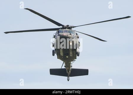 ISTANBUL, TURKIYE - 29. APRIL 2023: Türkische Jandarma-Truppe Sikorsky S-70 (702040) am Flughafen Istanbul Atatürk während des Teknofestes Istanbul Stockfoto