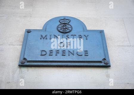 LONDON – 18. SEPTEMBER 2023: Das Hauptgebäude des Verteidigungsministeriums (MOD Main Building), auch bekannt als MOD Whitehall Stockfoto