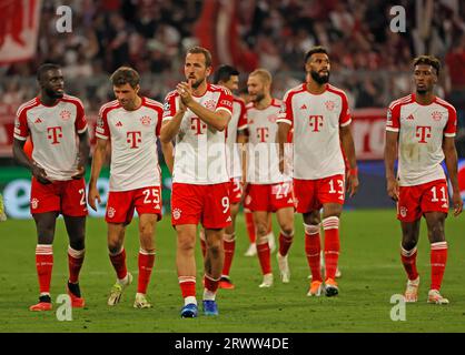 München, Deutschland. September 2023. Spieler von Bayern München reagieren nach dem UEFA Champions League Group A Fußballspiel zwischen Bayern München und Manchester United in München, 20. September 2023. Quelle: Philippe Ruiz/Xinhua/Alamy Live News Stockfoto