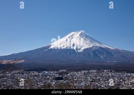 Fuji vom Niikurayama Sengen Park Stockfoto